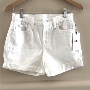 7 For All Mankind Mid Roll Short. White. Size 25. NWT.
